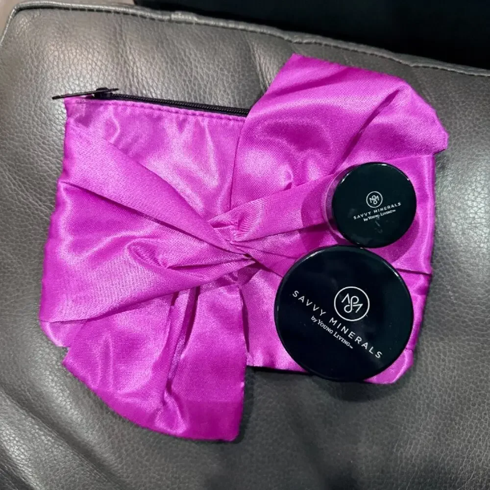 Savvy Minerals by Young Living Makeup Duo & IPSY June 2026 Marilyn Monroe Bag